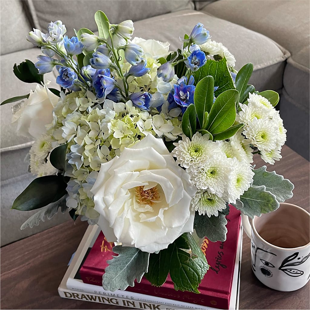 Clear Skies Bouquet – White Eagle Flowers, Chicago IL