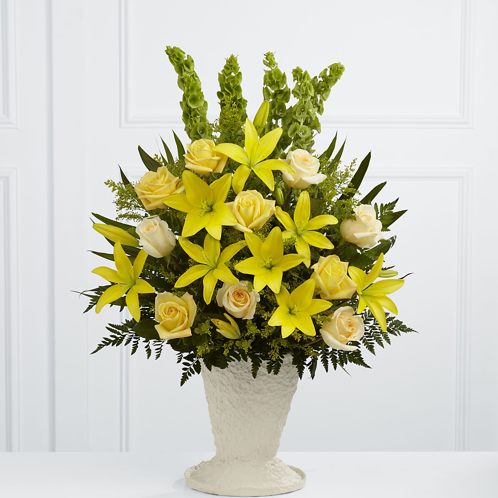 Golden Memories Arrangement – White Eagle Flowers, Chicago IL