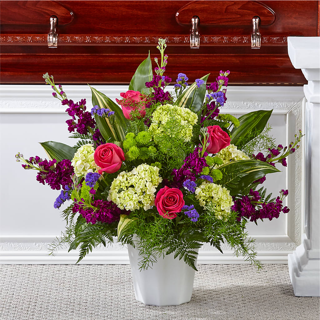 Beautiful Horizons Floor Basket – White Eagle Flowers, Chicago IL