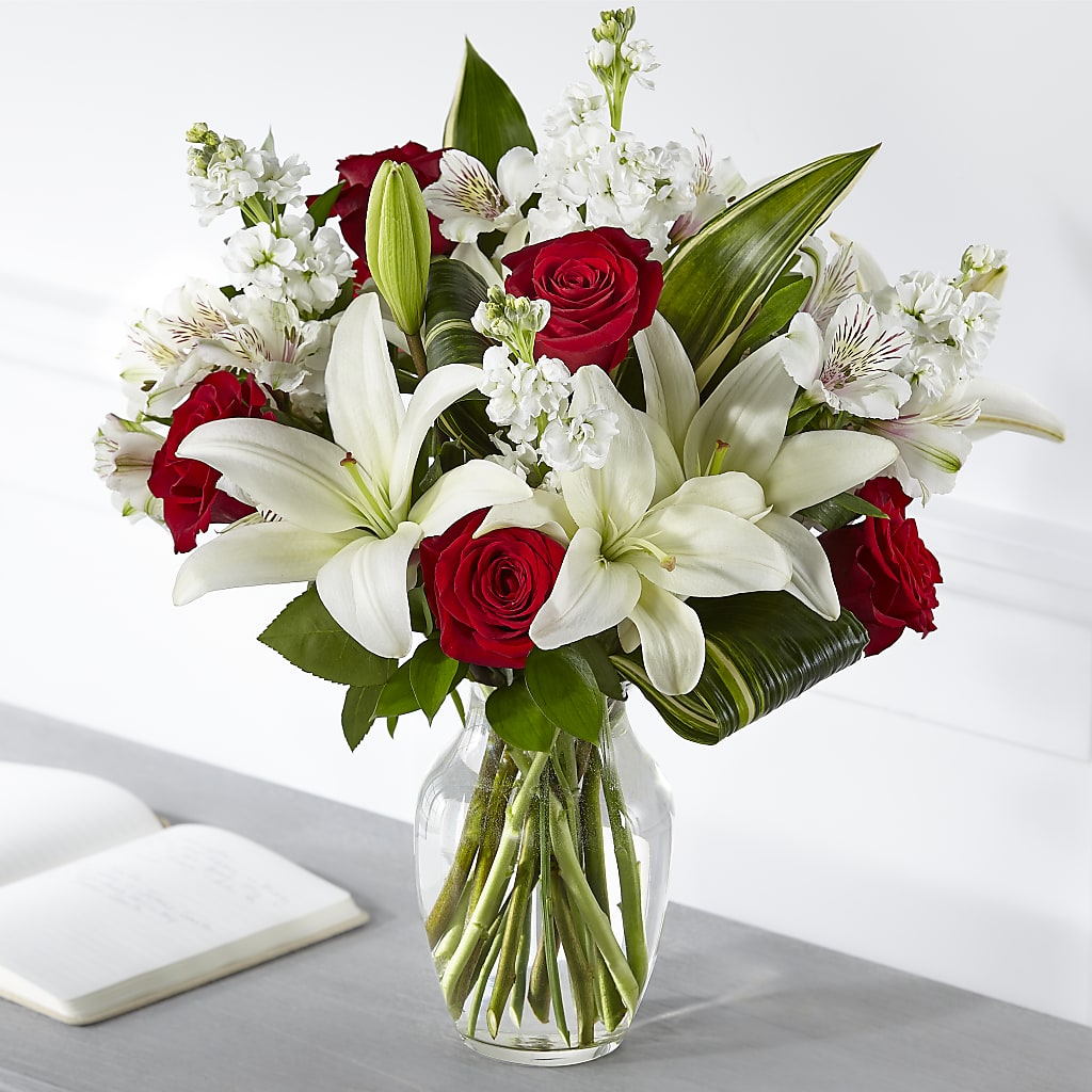 Loving Respect Bouquet – White Eagle Flowers, Chicago IL