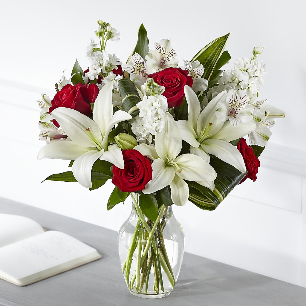 Loving Respect Bouquet – White Eagle Flowers, Chicago IL
