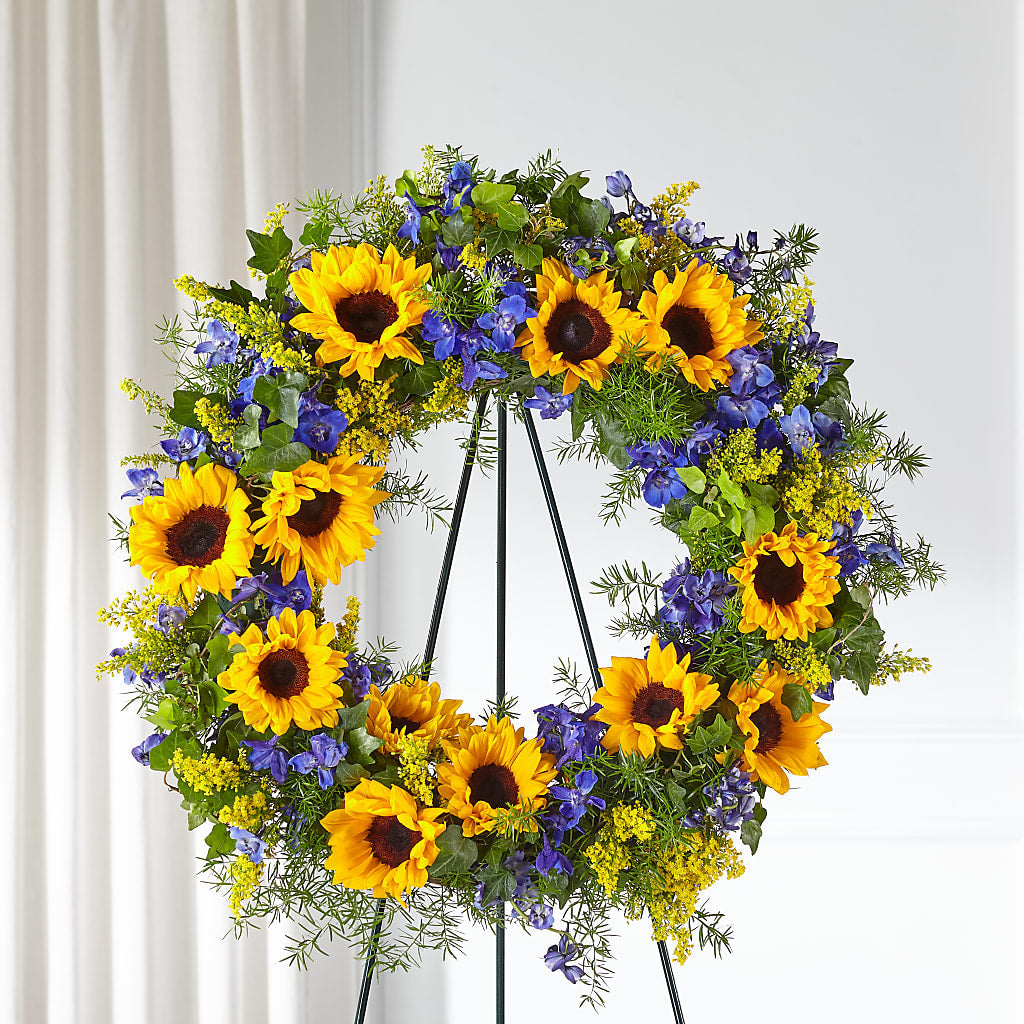 Bright Rays Wreath – White Eagle Flowers, Chicago IL