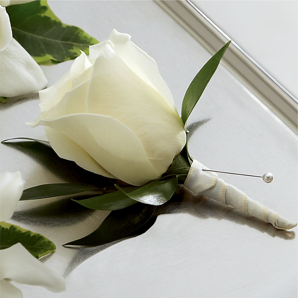 White Rose Boutonniere – White Eagle Flowers, Chicago IL