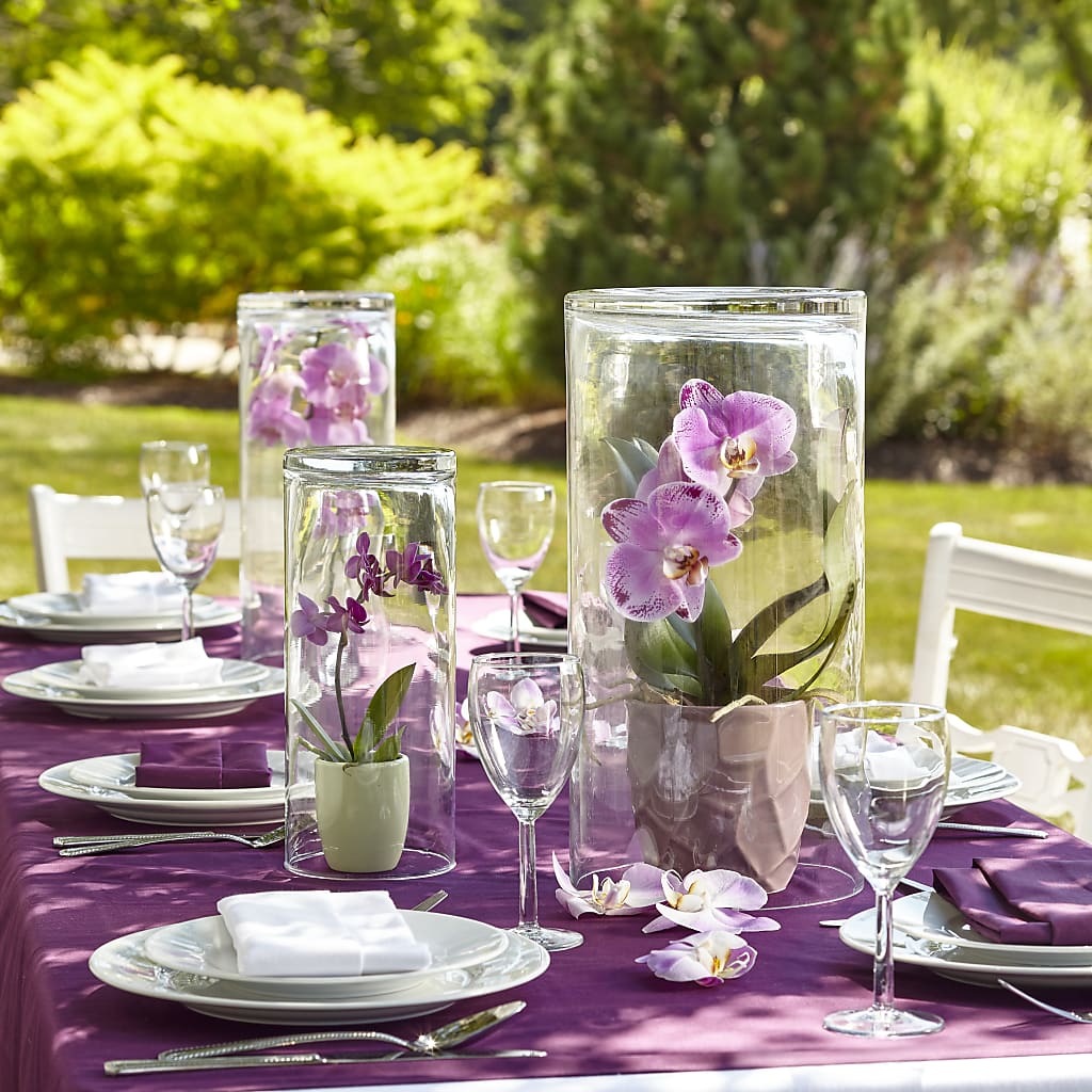 Dramatic Garden Centerpiece – White Eagle Flowers, Chicago IL