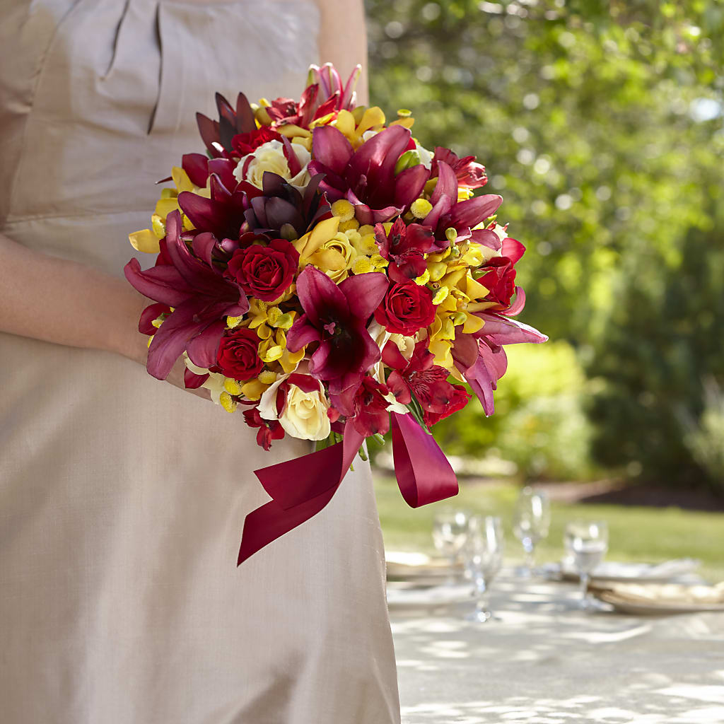 Sunningdale Bouquet – White Eagle Flowers, Chicago IL