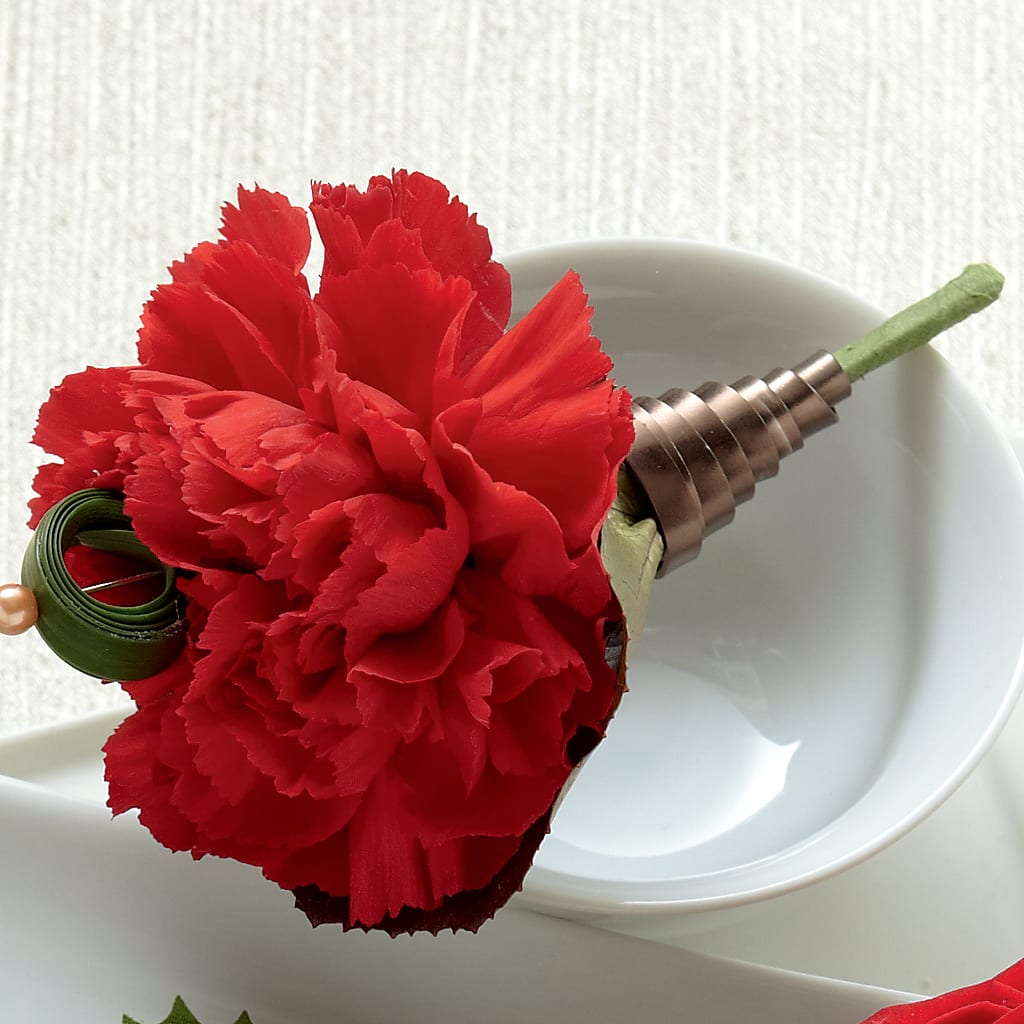 Red Carnation Boutonniere – White Eagle Flowers, Chicago IL