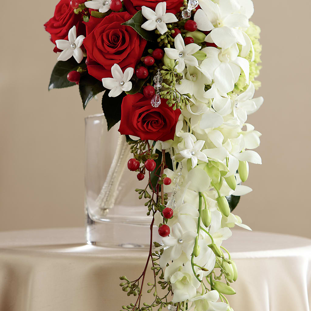 Here Comes the Bride Bouquet – White Eagle Flowers, Chicago IL