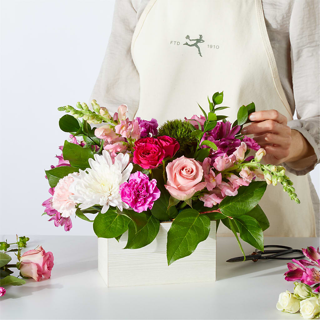 Sweetberry Box – A Florist Original –  White Eagle Flowers, Chicago IL