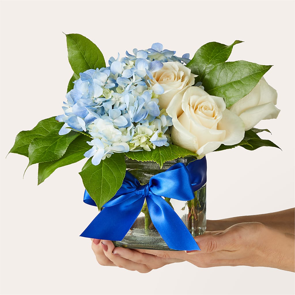 Sky Blue Delight Bouquet –  White Eagle Flowers, Chicago IL
