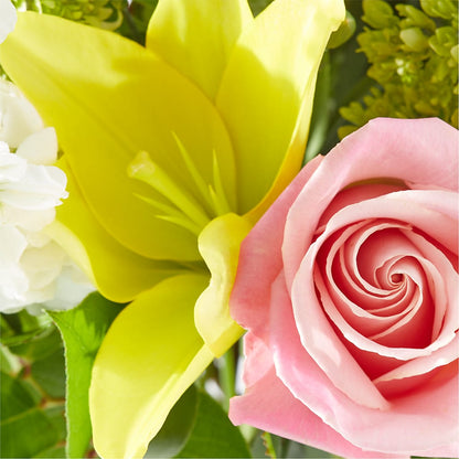 Garden Delight Bouquet –  White Eagle Flowers, Chicago IL